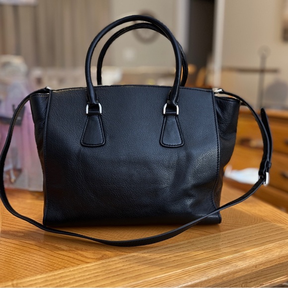 Michael Kors Black Handbag Tote - Picture 2 of 13